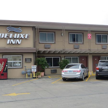 Deluxe Inn/Extended Stay - Council Bluffs Carter Lake ภายนอก รูปภาพ