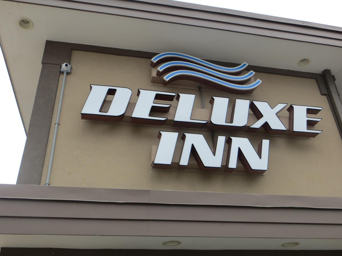 Deluxe Inn/Extended Stay - Council Bluffs Carter Lake ภายนอก รูปภาพ